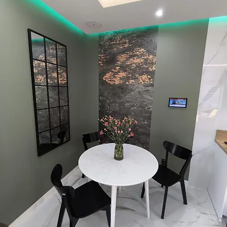 Blu 아파트 Jugów